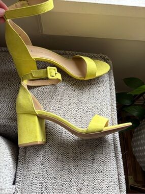 CL by Chinese Laundry Lime Yellow Block Heel Ankle Strap Sandals